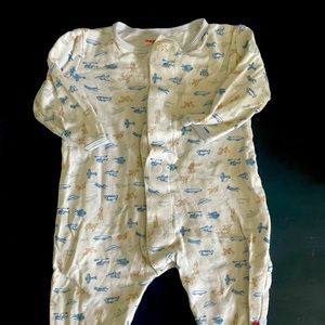 Magnetic me airplane footie